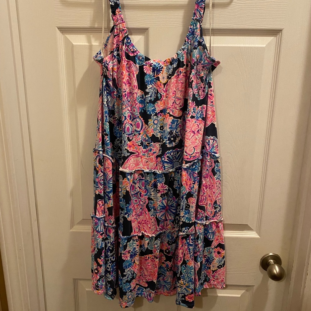Lilly Pulitzer loro dress EUC SIZE LARGE .